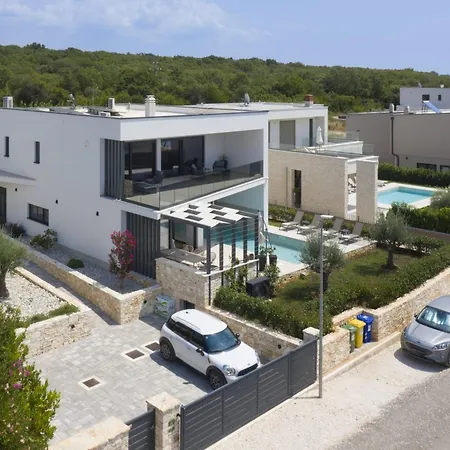 Bb Near Rovinj Villa